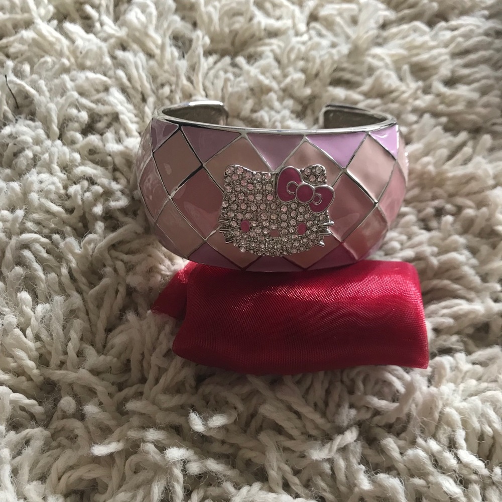 Hello Kitty Bracelet - image 4